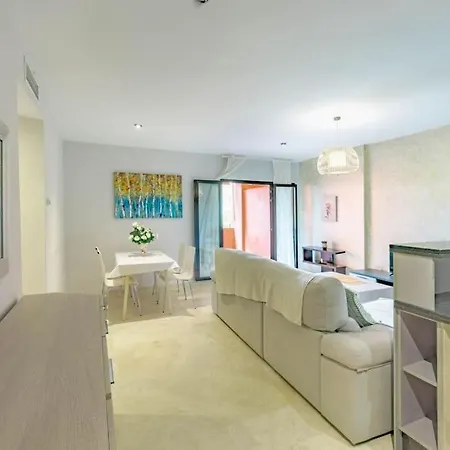 Balcones Mar Apartment Estepona